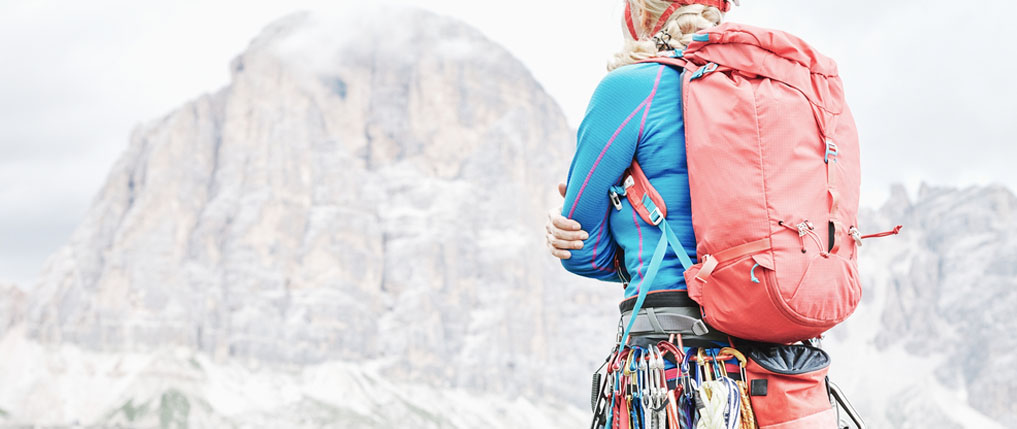 Trad vs. Sport Climbing: 6 Key Differences in Rock Climbs