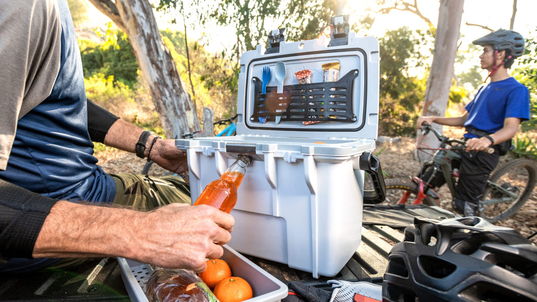 pelican 14qt work bottle opener cooler