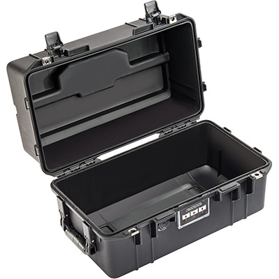 Pelican 1465 Air Case (No Foam) - Black