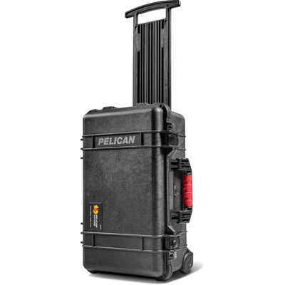 PEL_P2 1510_Studio Case_On White_Angle With Trolley Handle
