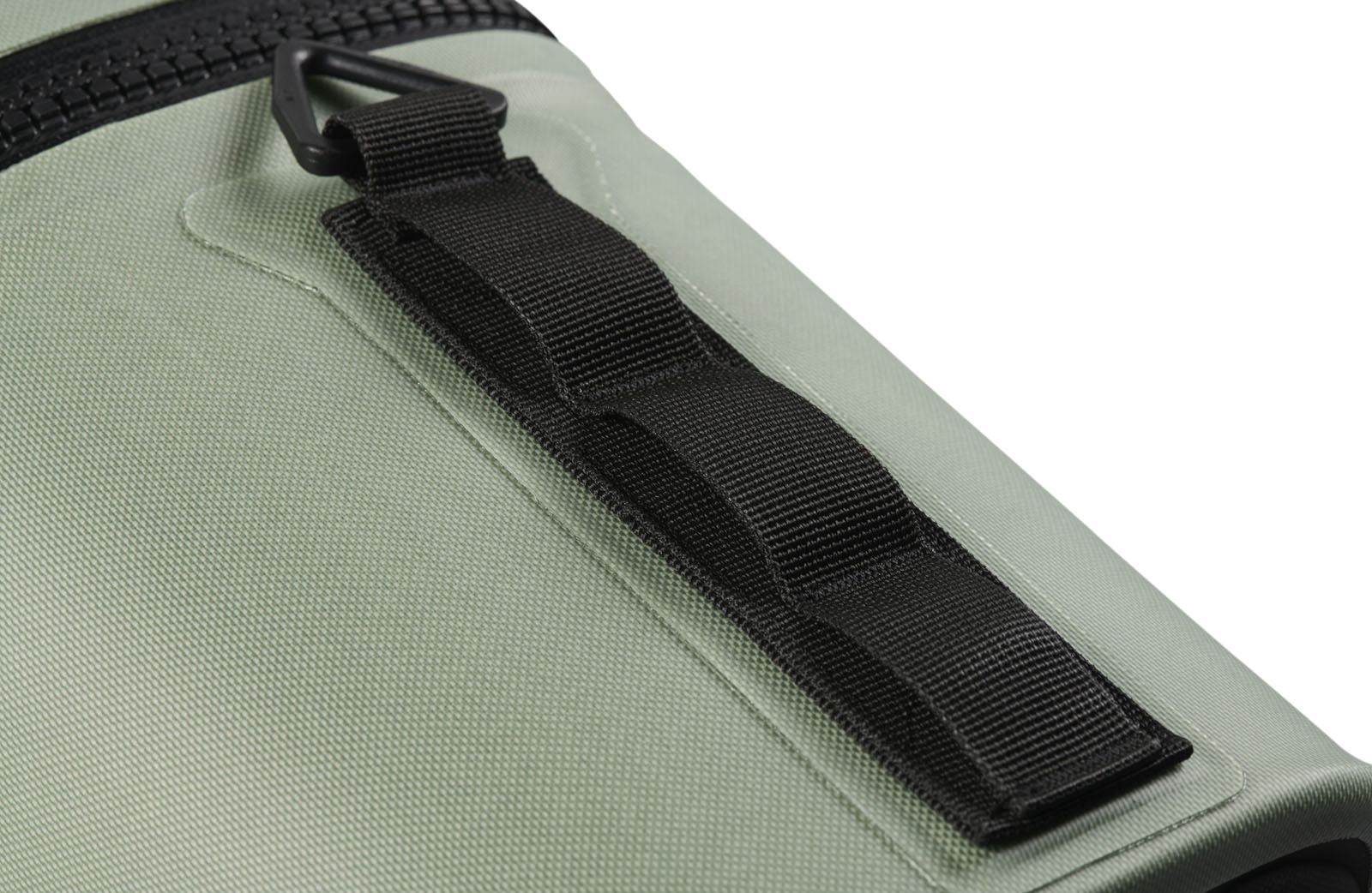 SP26_PEL_Cooler_Dayventure_Base_SOFT CBASE DSG_DesertSage_Onwhite_Macro_Loops