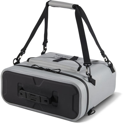 SP26_PEL_Carry_Dayventure_Grey_Onwhite_Angle3