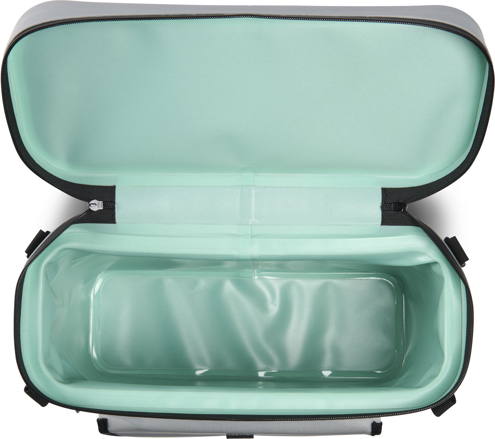 SP26_PEL_Carry_Dayventure_Grey_Onwhite_Top