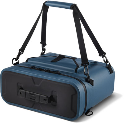 SP26_PEL_Carry_Dayventure_Indigo_Onwhite_Angle3