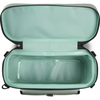 SP26_PEL_Carry_Dayventure_Sage_Onwhite_Top