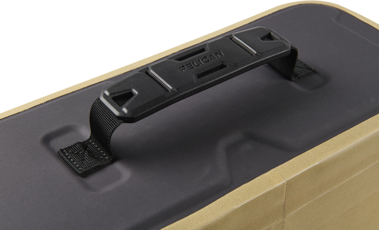 SP26_PEL_Carry_Dayventure_Tan_Onwhite_Detail Handle