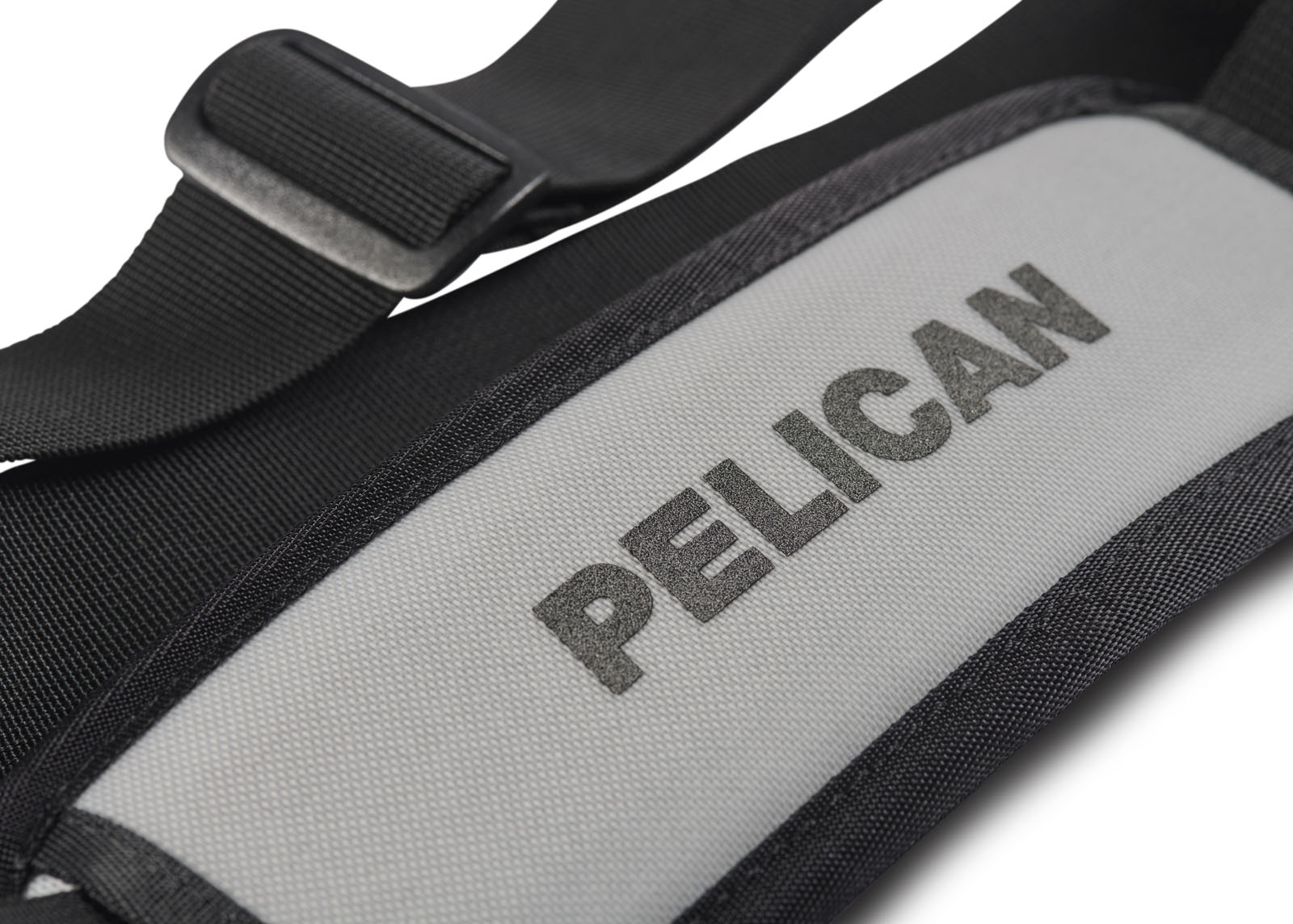 SP26_PEL_Cooler_Dayventure_Cube_SOFT CCUBE LTGRY_LightGray_Onwhite_Macro_Strap