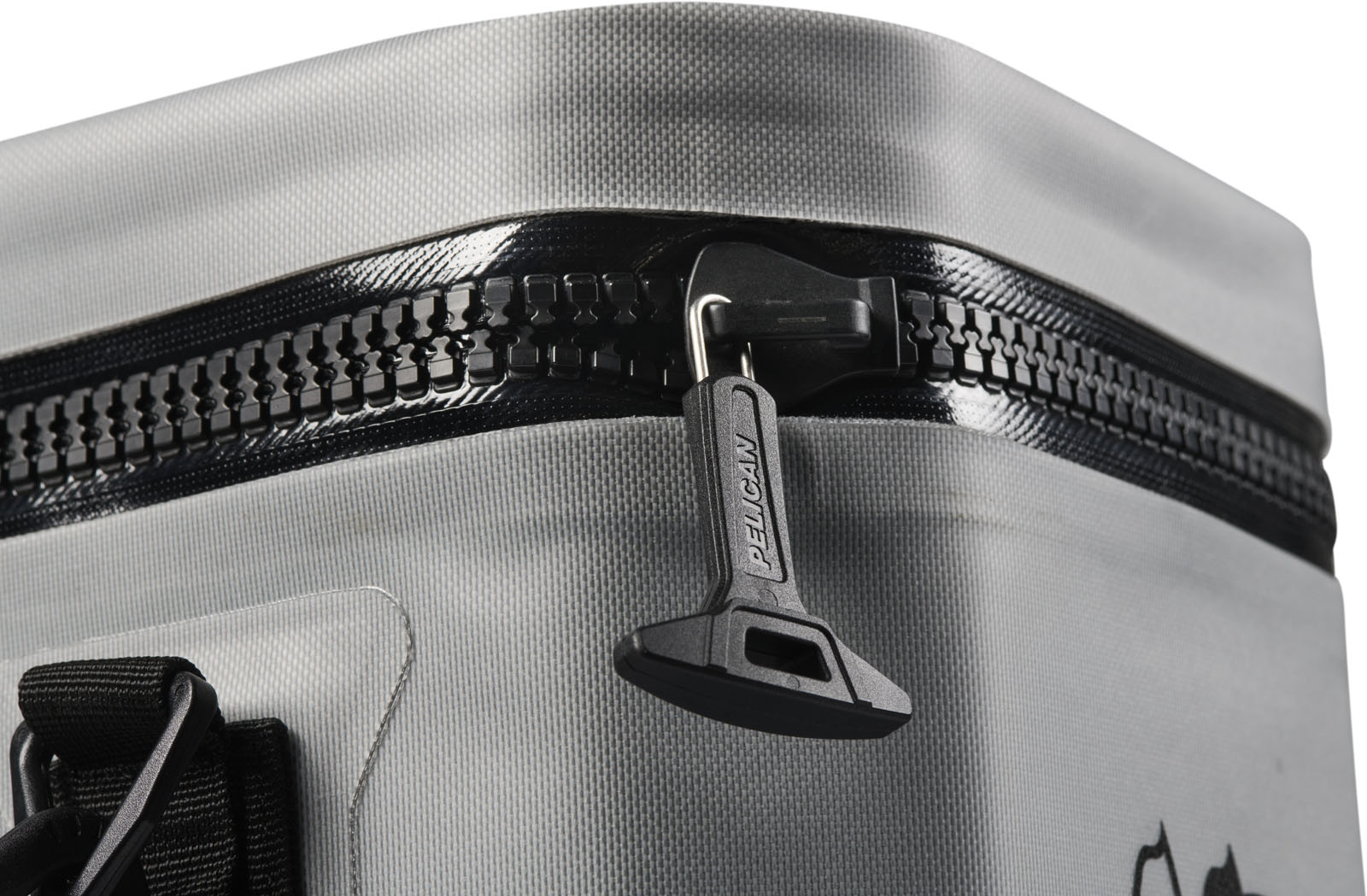 SP26_PEL_Cooler_Dayventure_Cube_SOFT CCUBE LTGRY_LightGray_Onwhite_Macro_Zipper