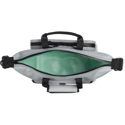 SP26_PEL_Tote_Dayventure_Grey_Onwhite_Top