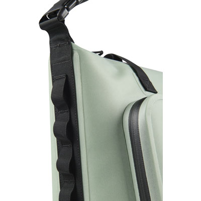 SP26_PEL_Tote_Dayventure_Sage_Onwhite_Detail3