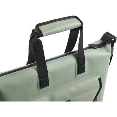 SP26_PEL_Tote_Dayventure_Sage_Onwhite_Detail4