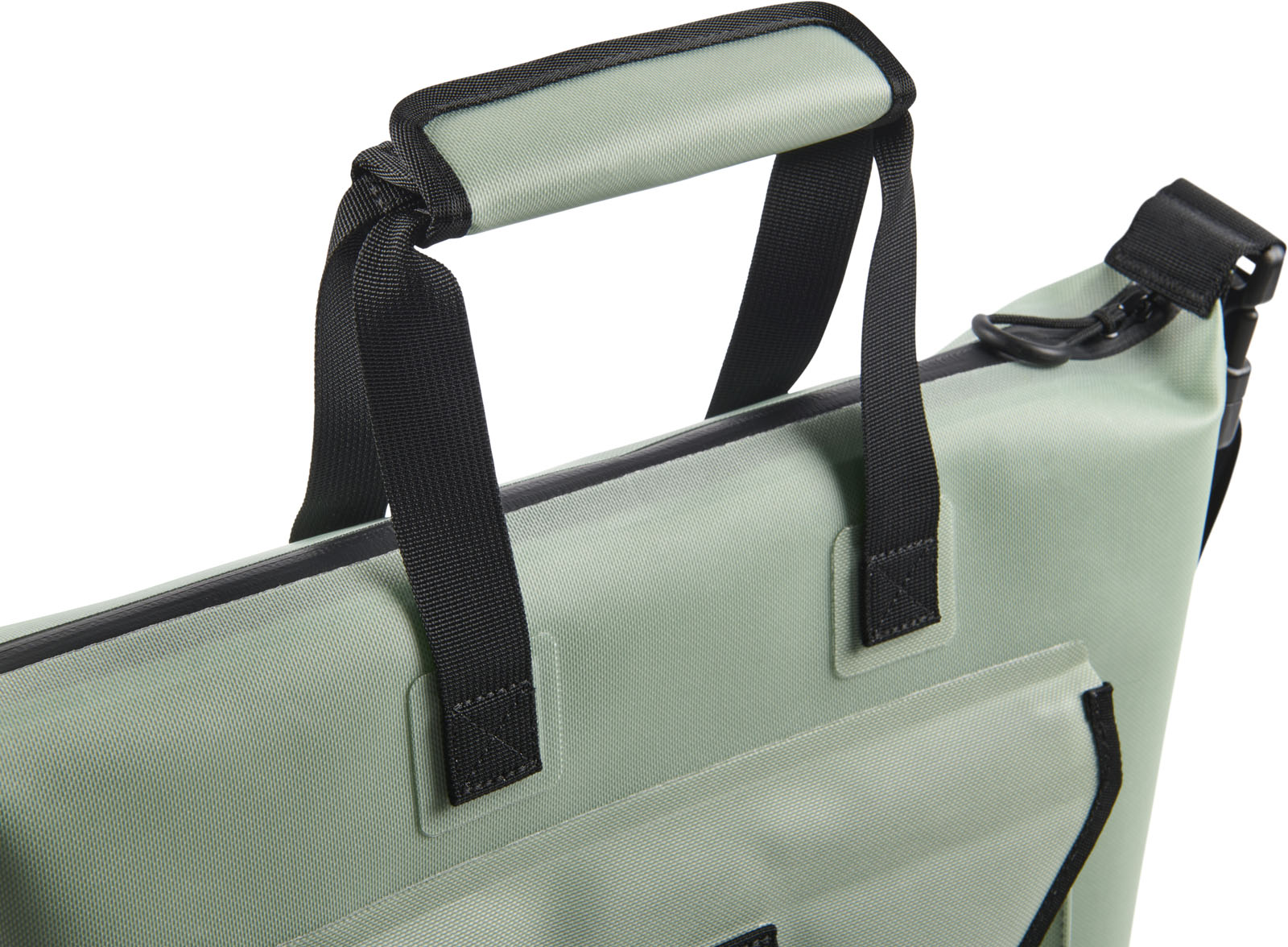 SP26_PEL_Tote_Dayventure_Sage_Onwhite_Detail4