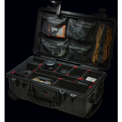 PELI_MODLIGHT_ONWHITE_PHOTO_CASE_USAGE_2