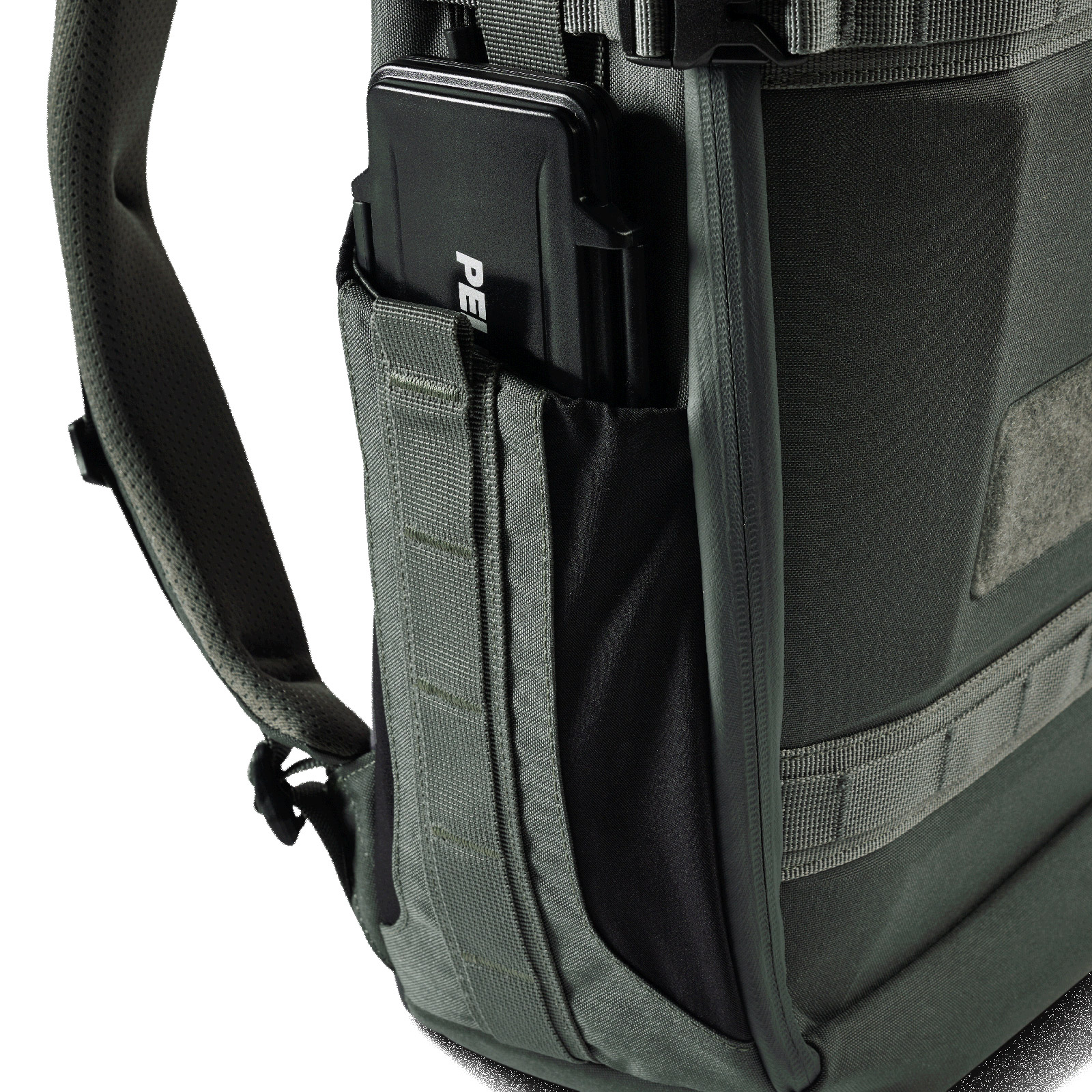 2025_PELI_AEGIS_TravelPack_CHAR_OnWhite_Macro Pocket 2